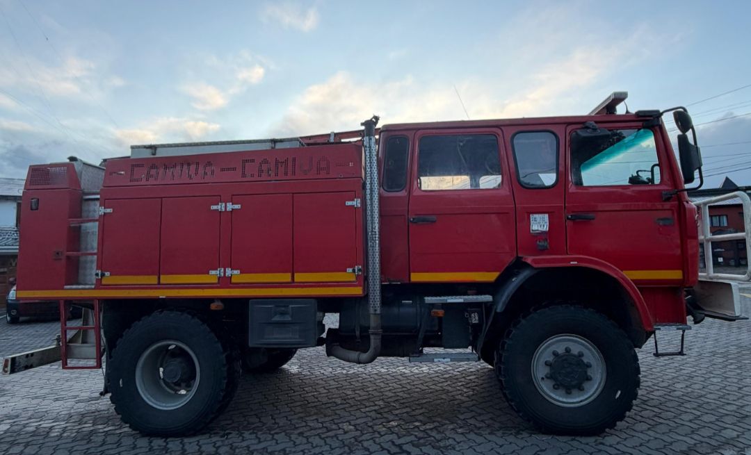 
								RENAULT M210 TURBO 4×4 full									