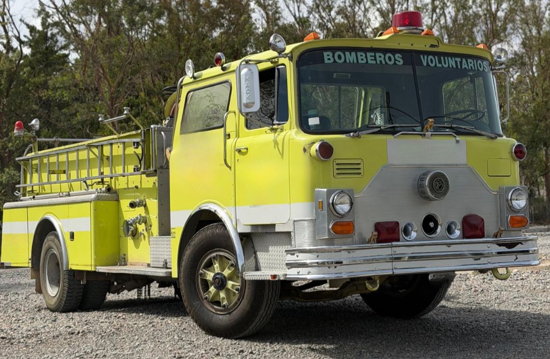 
								Mack Custom Built full									