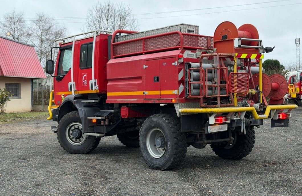 
								RENAULT MIDLUM 220 4×4 full									