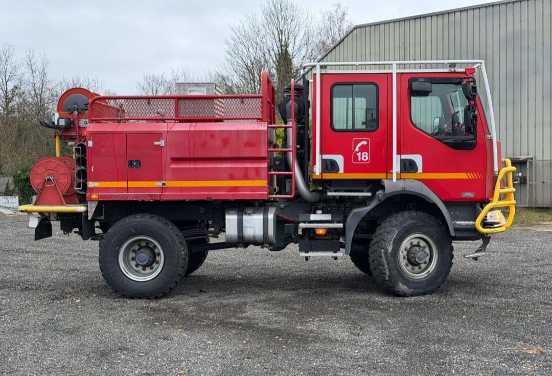 
								RENAULT MIDLUM 220 4×4 full									