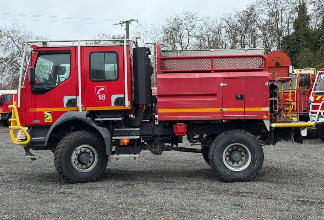 
								RENAULT MIDLUM 220 4×4 full									