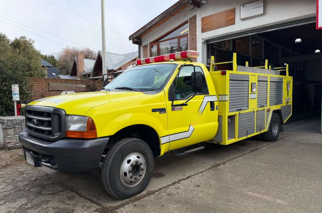 
								Ford F 4.000 full									