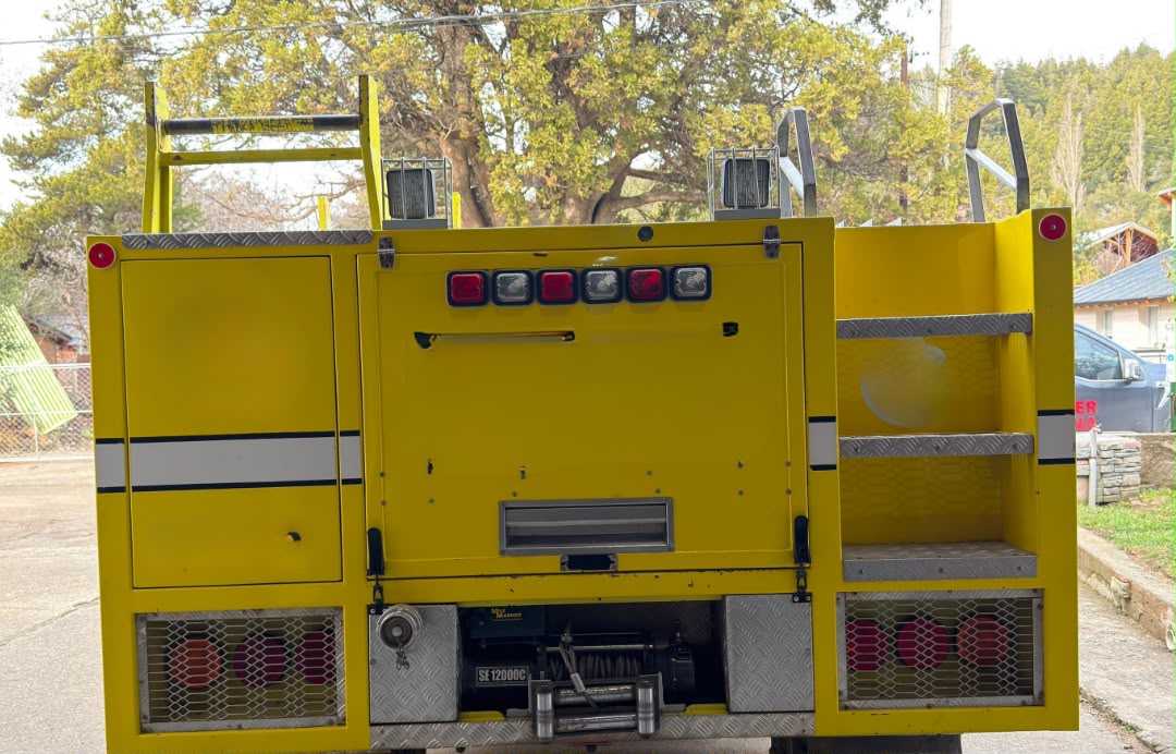 
								Ford F 4.000 full									